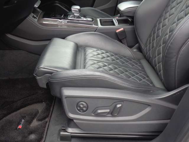 アウディ ＳＱ５　スポーツバック ３．０ ４ＷＤ R4年 (関東) 99