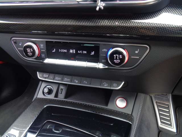 アウディ ＳＱ５ ３．０ ４ＷＤ R3年 (関東) 99