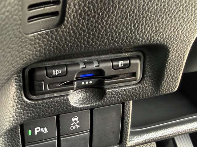ホンダ Ｎ　ＢＯＸ ６６０ Ｌ ターボ R3年 (関東) 99