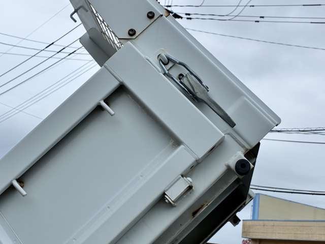 スズキ キャリイトラック ６６０ 頑丈ダンプ ３方開 ４ＷＤ H26年 (九州・沖縄) 99