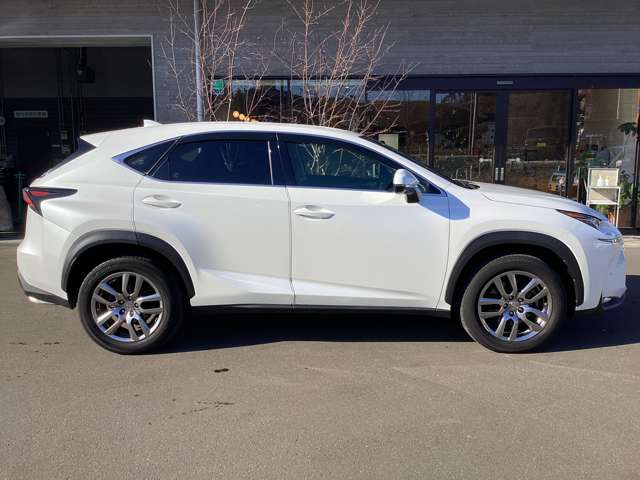 レクサス ＮＸ２００ｔ ２００Ｔ Ｉパッケージ ４ＷＤ H26年 (東北) 99