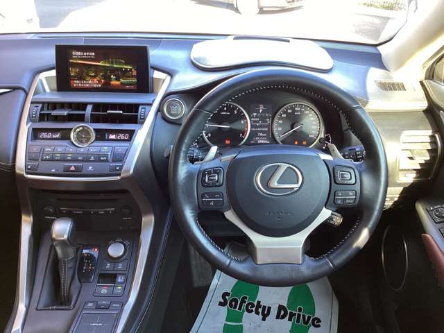 レクサス ＮＸ２００ｔ ２００Ｔ Ｉパッケージ ４ＷＤ H26年 (東北) 99