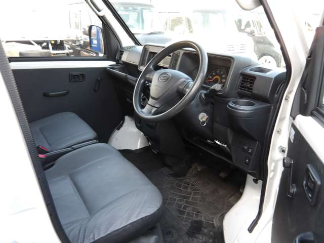 ダイハツ ハイゼットカーゴ ６６０ スペシャル ハイルーフ ４ＷＤ H30年 (東北) 99