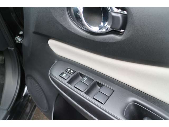 日産 ノート １．２ Ｘ ＤＩＧ－Ｓ H28年 (東北) 99