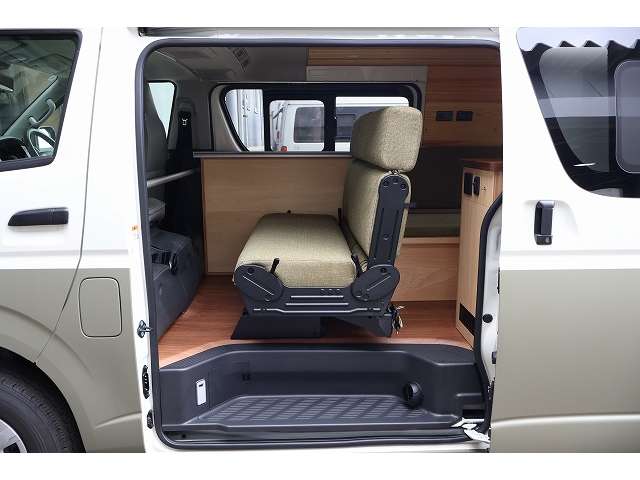 トヨタ ハイエースバン キャンピングカードリームドライブＴＡＭＡ４ＷＤ R7年 (東北) 99