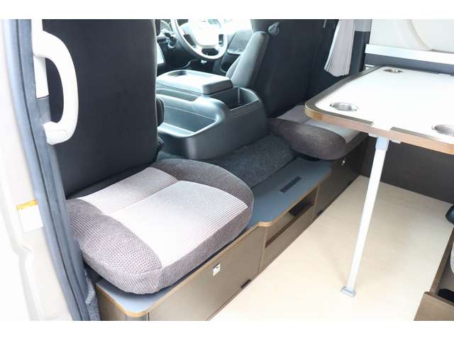 トヨタ ハイエースバン キャンピングカートイファクトリー４ＷＤ H30年 (東北) 99