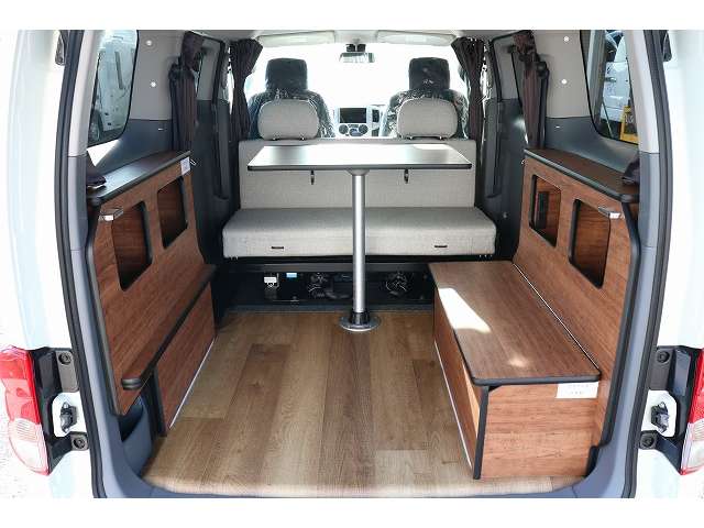 日産 ＮＶ２００バネット キャンピングカーＦＯＣＳルソサブバッテリー R8年 (東北) 99