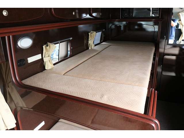 トヨタ ハイエースバン キャンピングカー R1年 (東北) 99