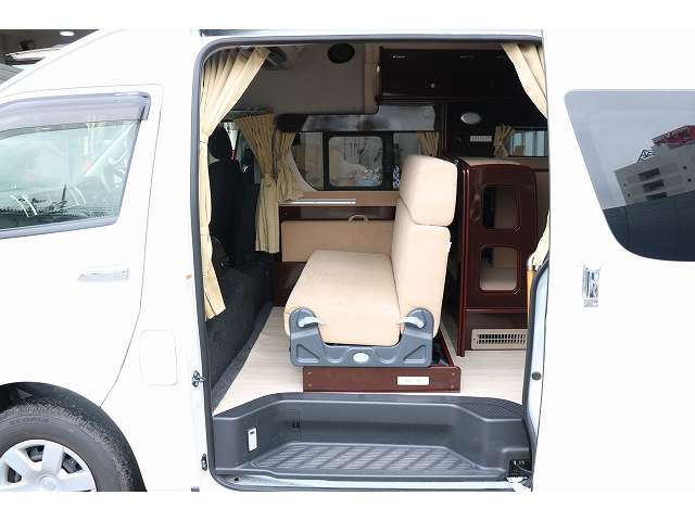 トヨタ ハイエースバン キャンピングカー R1年 (東北) 99