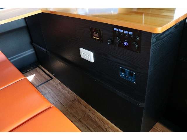 トヨタ ヴォクシー キャンピングＡＵＴプラス H25年 (東北) 99