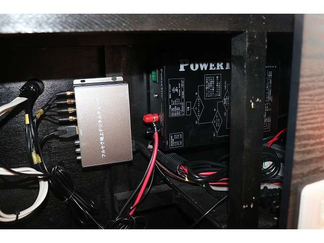 トヨタ ヴォクシー キャンピングＡＵＴプラス H25年 (東北) 99