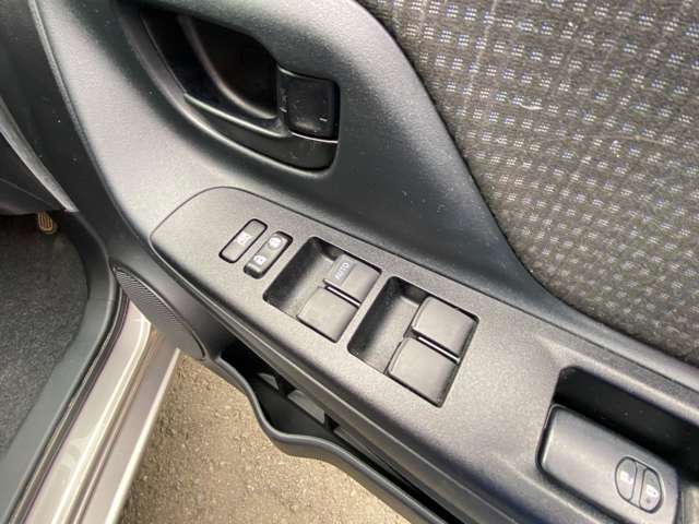 トヨタ ヴィッツ １．０ Ｆ H29年 (東北) 99