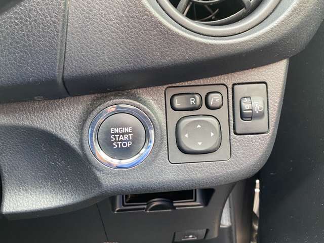 トヨタ ヴィッツ １．０ Ｆ H29年 (東北) 99
