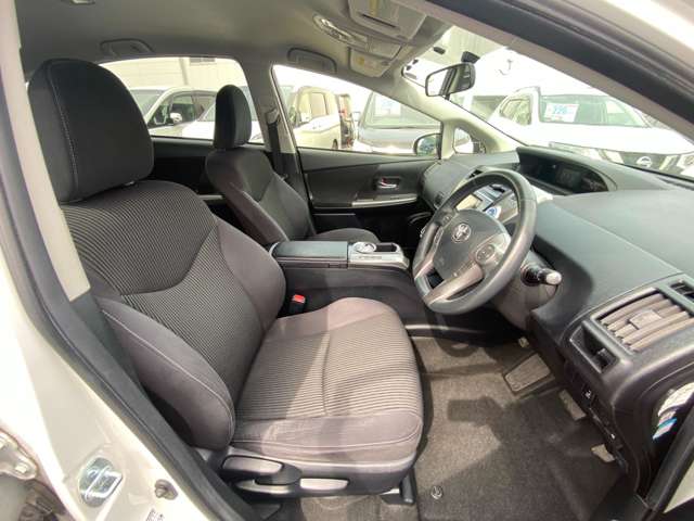 トヨタ プリウスΑ １．８ Ｓ ツーリングセレクション H28年 (東北) 99