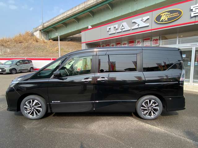 日産 セレナ １．２ Ｅ－ＰＯＷＥＲ ハイウェイスター Ｖ R3年 (東北) 99