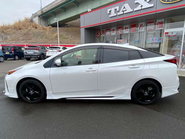 トヨタ プリウス １．８ Ｓ ツーリングセレクション ブラックエディション R3年 (東北) 99