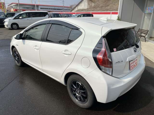 トヨタ アクア １．５ Ｓ H27年 (東北) 99