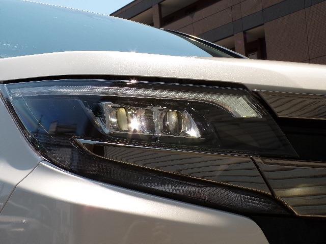 トヨタ ノア ２．０ ＳＩ H29年 (東北) 99