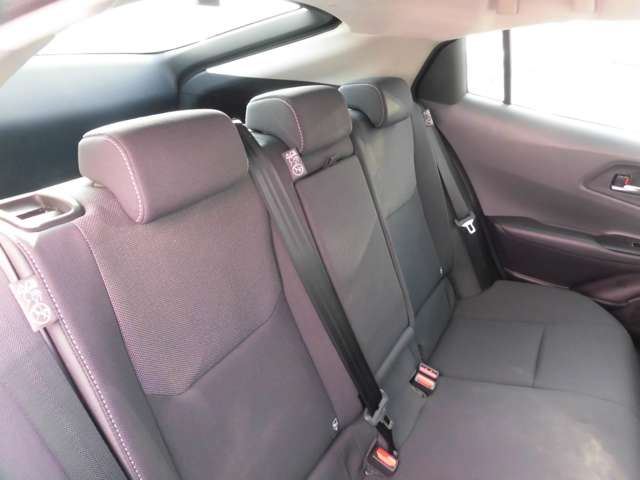 トヨタ プリウス ２．０ Ｇ Ｅ－ＦＯＵＲ ４ＷＤ R5年 (東北) 99