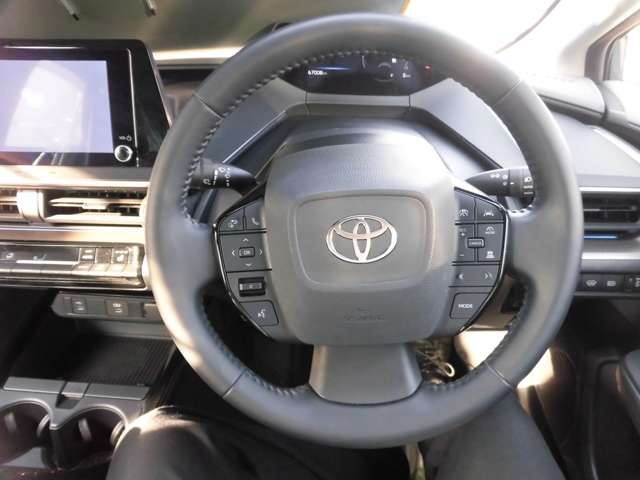 トヨタ プリウス ２．０ Ｇ Ｅ－ＦＯＵＲ ４ＷＤ R5年 (東北) 99