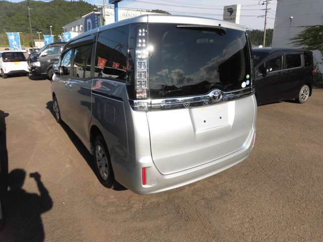 トヨタ ヴォクシー ２．０ Ｘ ４ＷＤ H27年 (東北) 99