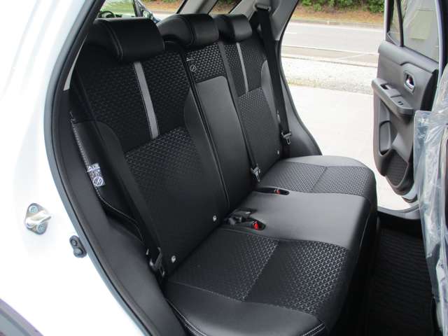 ダイハツ ロッキー １．０ プレミアム Ｇ ４ＷＤ R8年 (東北) 99