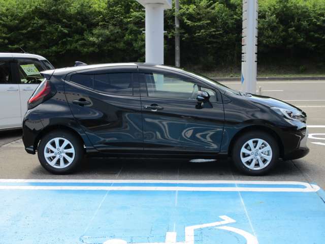 トヨタ アクア １．５ Ｚ Ｅ－ＦＯＵＲ ４ＷＤ R7年 (東北) 99