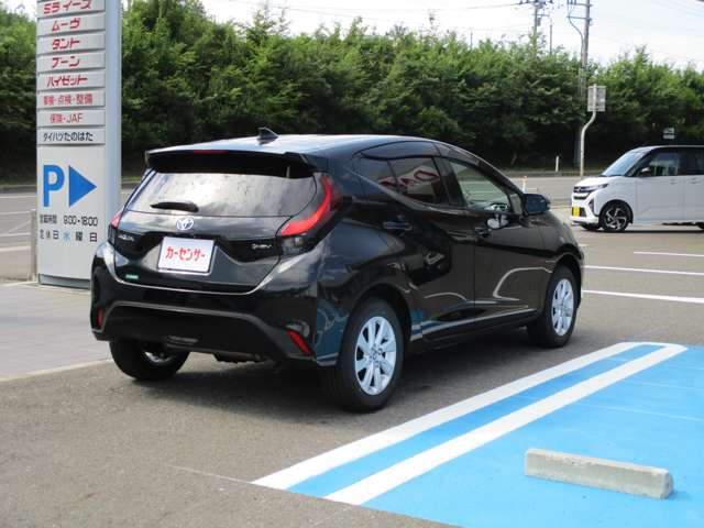 トヨタ アクア １．５ Ｚ Ｅ－ＦＯＵＲ ４ＷＤ R7年 (東北) 99
