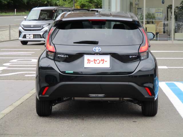 トヨタ アクア １．５ Ｚ Ｅ－ＦＯＵＲ ４ＷＤ R7年 (東北) 99