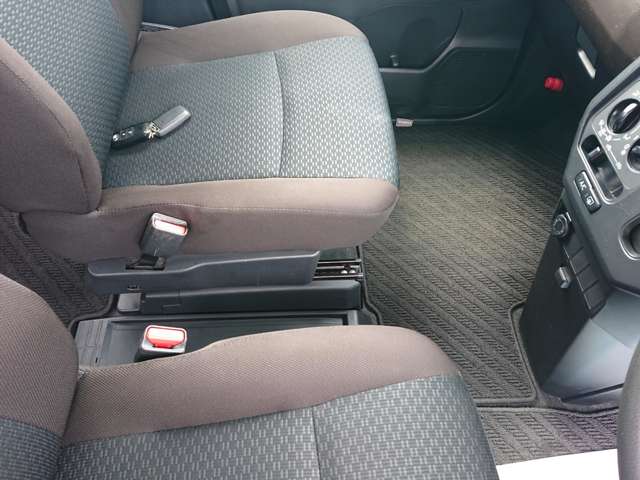 ダイハツ トール １．０ Ｘ ４ＷＤ R4年 (東北) 99