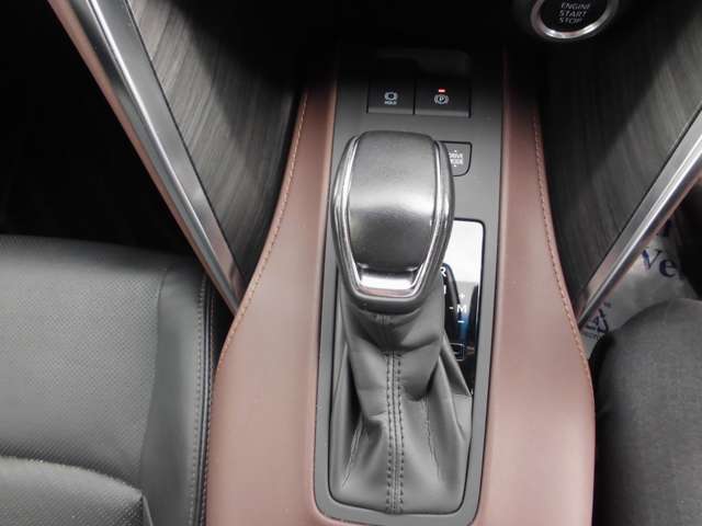トヨタ ハリアー ２．０ Ｚ レザーパッケージ R2年 (東北) 99