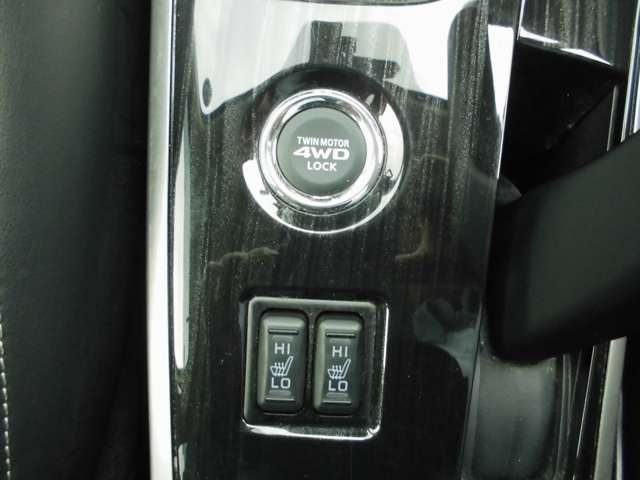 三菱 アウトランダーＰＨＥＶ ２．０ Ｇ ナビパッケージ ４ＷＤ H27年 (東北) 99