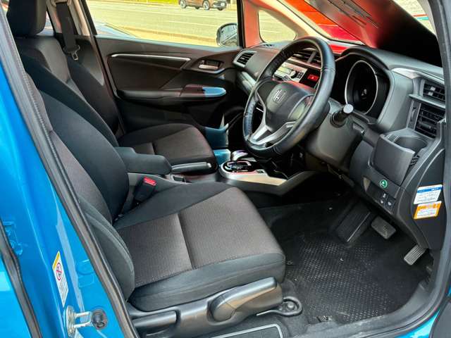 ホンダ フィット　ハイブリッド １．５ ハイブリッド Ｆパッケージ ４ＷＤ H26年 (東北) 99