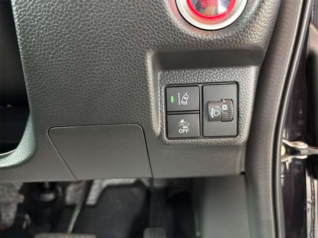ホンダ Ｎ　ＢＯＸ カスタム ６６０ Ｌ ４ＷＤ R4年 (東北) 99