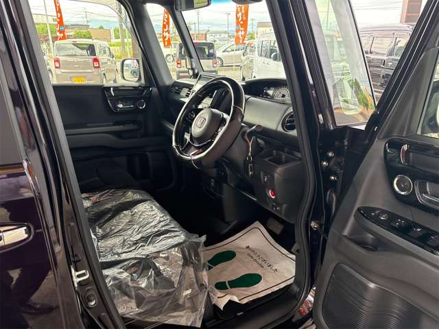 ホンダ Ｎ　ＢＯＸ カスタム ６６０ Ｌ ４ＷＤ R4年 (東北) 99
