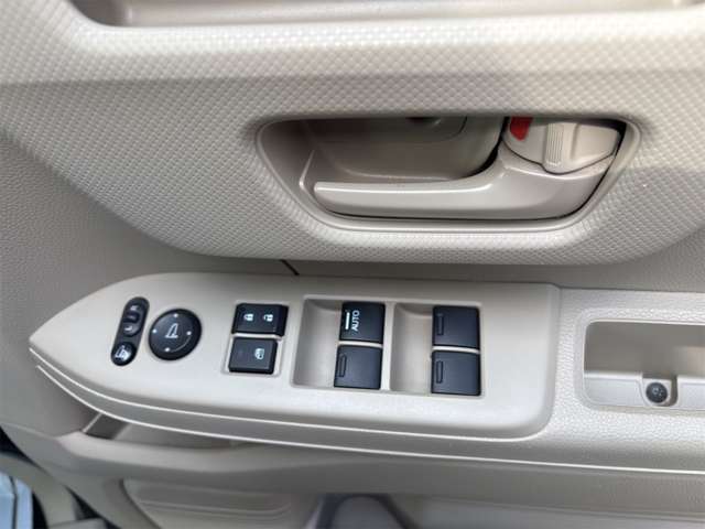 ホンダ Ｎ　ＢＯＸ ６６０ Ｇ ４ＷＤ R1年 (東北) 99