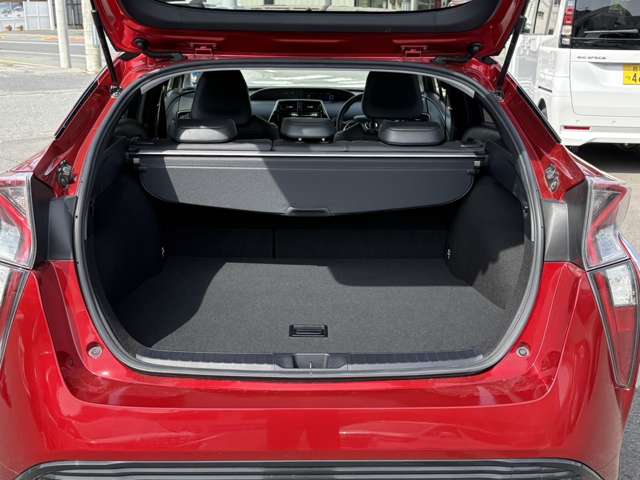 トヨタ プリウス １．８ Ｓ ツーリングセレクション Ｅ－ＦＯＵＲ ４ＷＤ H29年 (東北) 99