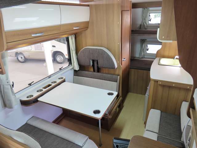 トヨタ カムロード 東和モータース R3年 (関東) 99