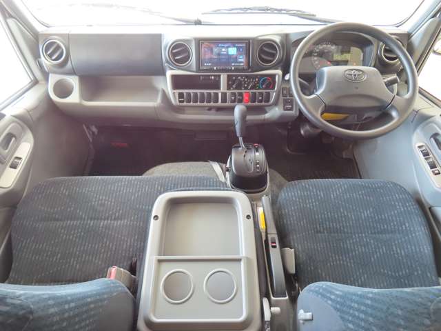 トヨタ カムロード 東和モータース R3年 (関東) 99