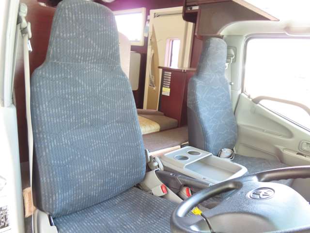 トヨタ カムロード ナッツＲＶ H30年 (関東) 99