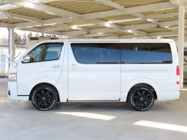 トヨタ ハイエースバン モデリスタ H29年 (関東) 99