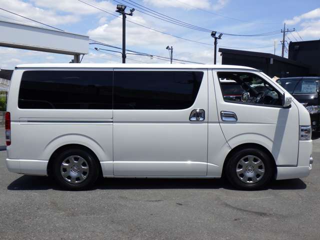トヨタ ハイエースバン ２．０ スーパーＧＬ ５０ＴＨ アニバーサリー リミテッド ロングボディ R1年 (関東) 99