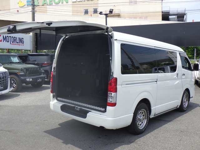 トヨタ ハイエースバン ２．８ スーパーＧＬ ダークプライムＩＩワイド ミドルルーフ ロングボディ ディーゼルターボ R2年 (関東) 99