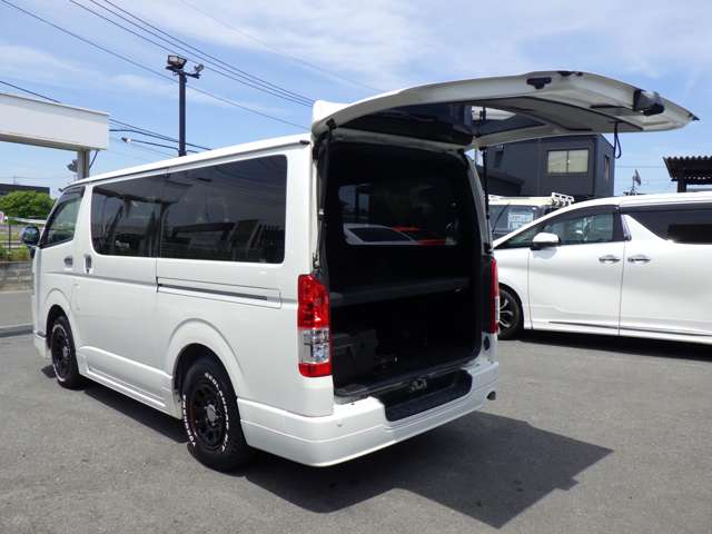 トヨタ ハイエースバン ２．０ スーパーＧＬ ダークプライムＩＩ ロングボディ H30年 (関東) 99