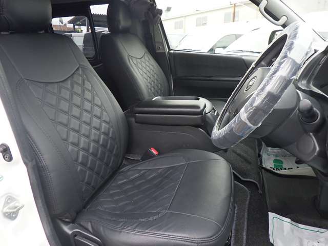 トヨタ ハイエースバン ２．０ スーパーＧＬ ロング H30年 (関東) 99