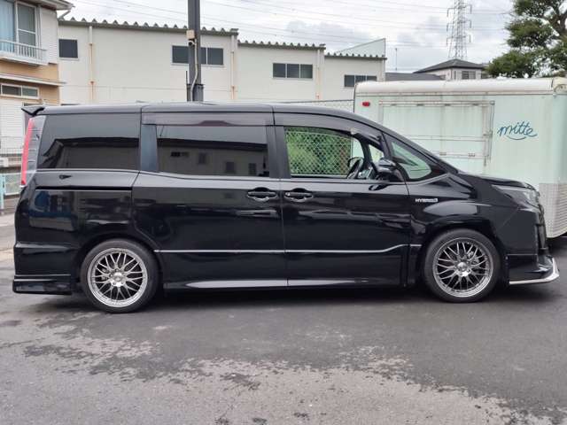 トヨタ ノア １．８ ハイブリッド ＳＩ H29年 (関東) 99