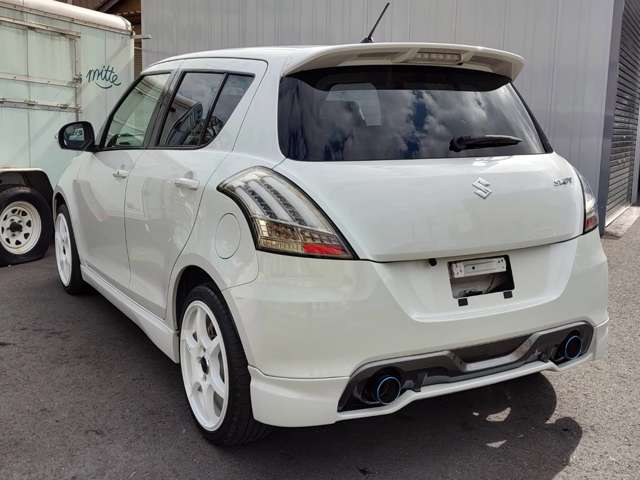 スズキ スイフト １．６ スポーツ H28年 (関東) 99