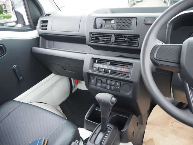 ダイハツ ハイゼットトラック ６６０ ジャンボ スタンダード ３方開 ４ＷＤ R8年 (関東) 99