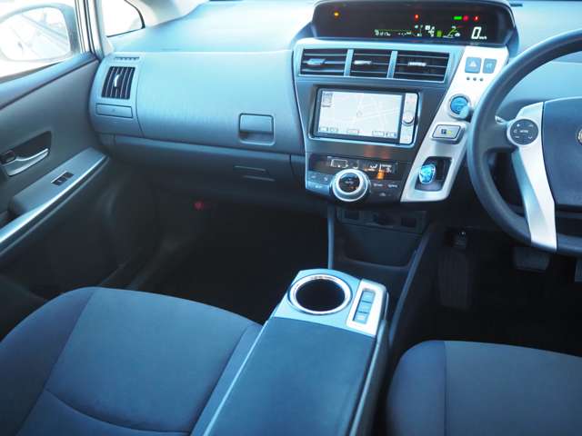 トヨタ プリウスΑ １．８ Ｓ H23年 (関東) 99
