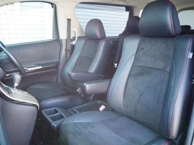 トヨタ ヴェルファイア ２．４ Ｚ ゴールデンアイズＩＩ H25年 (関東) 99